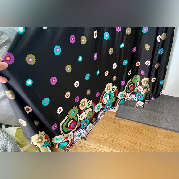 Reborn Lightweight Flow Dress Retro Floral Sleeveless Handkerchief Bottom - Picture 5 of 11